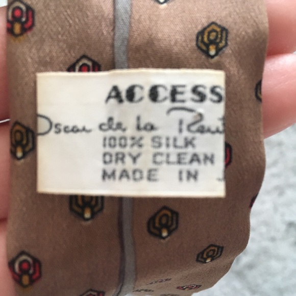 Vintage Oscar de la Renta Tie Scarf - Picture 1 of 8